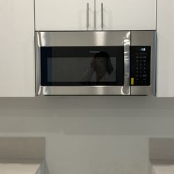 Frigidaire Microwave Brand New