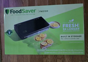 Brand New Sealed FoodSaver FM2100 Vacuum Sealer