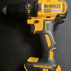 Dewalt Drill/ Driver 