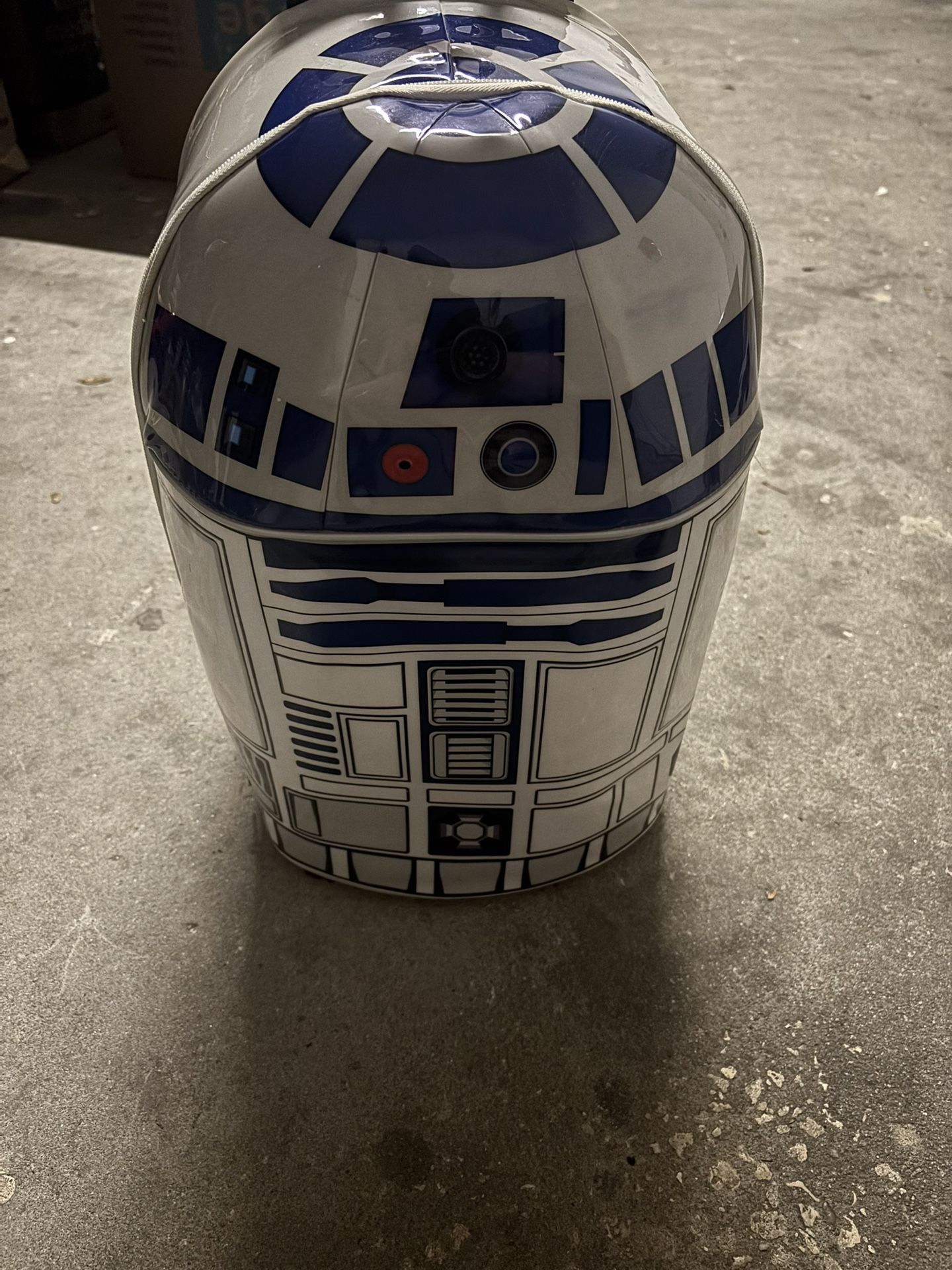 Star Wars R2D2 Suitcase/carry On With Lights And Sound