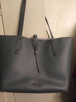 !! Women's Purse By Coach