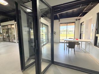 bifold door