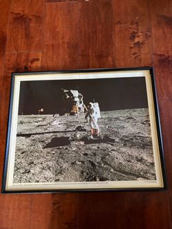 1969 NASA Apollo 11 Buzz Aldrin Moon Photo Lithograph 69-HC-683 Framed