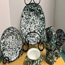 Classic Dish Sets – Timeless Pieces with Vintage Appeal white consider