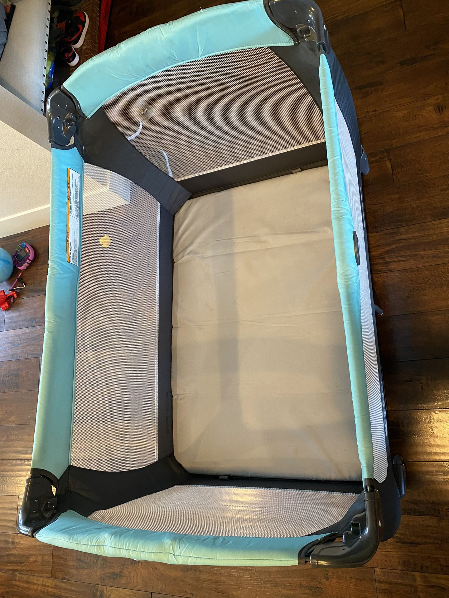 Graco Pack And Play With Bassinet 