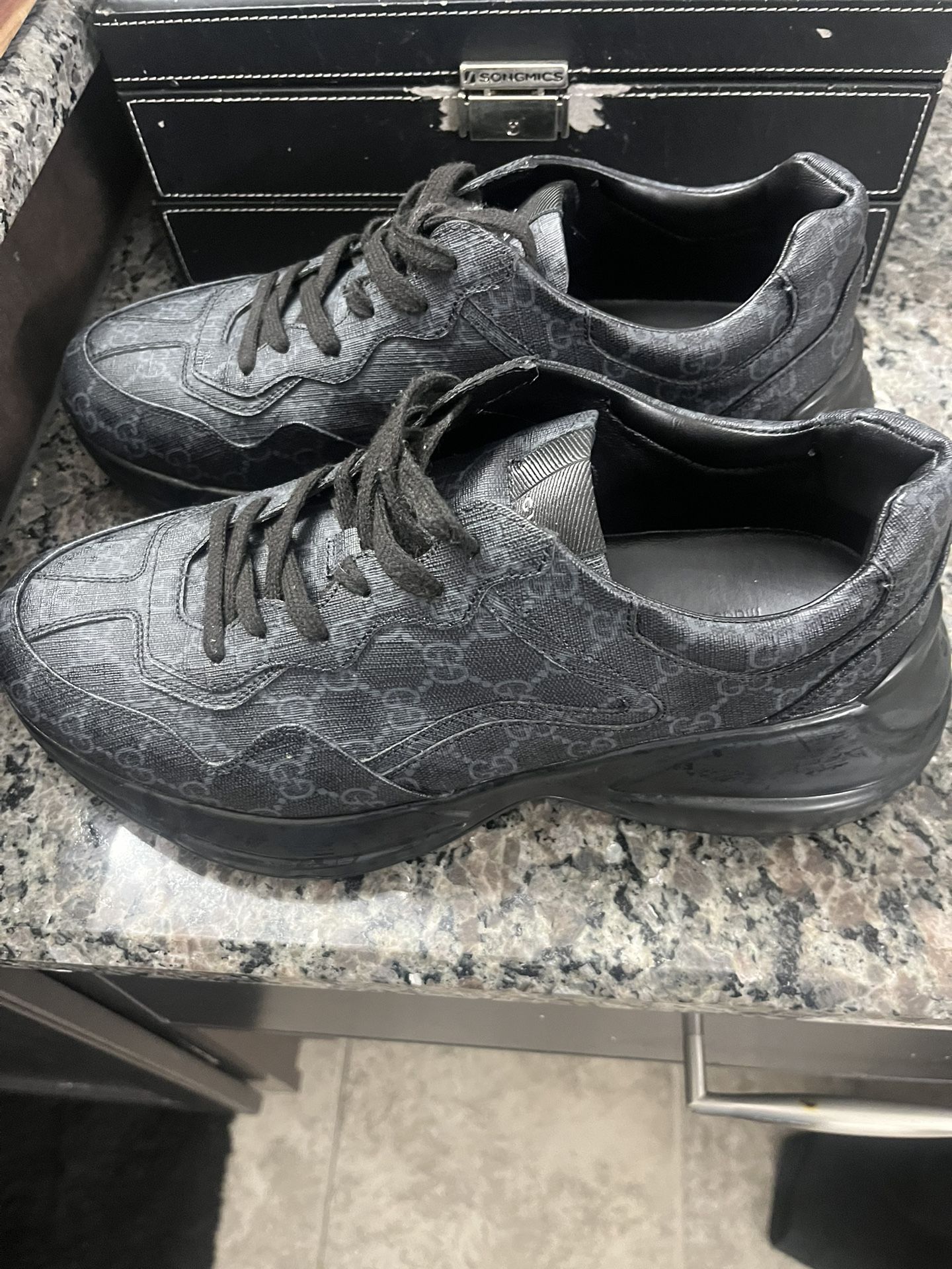 Gucci Sneakers