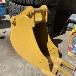 Caterpillar Mini Excavator Bucket 