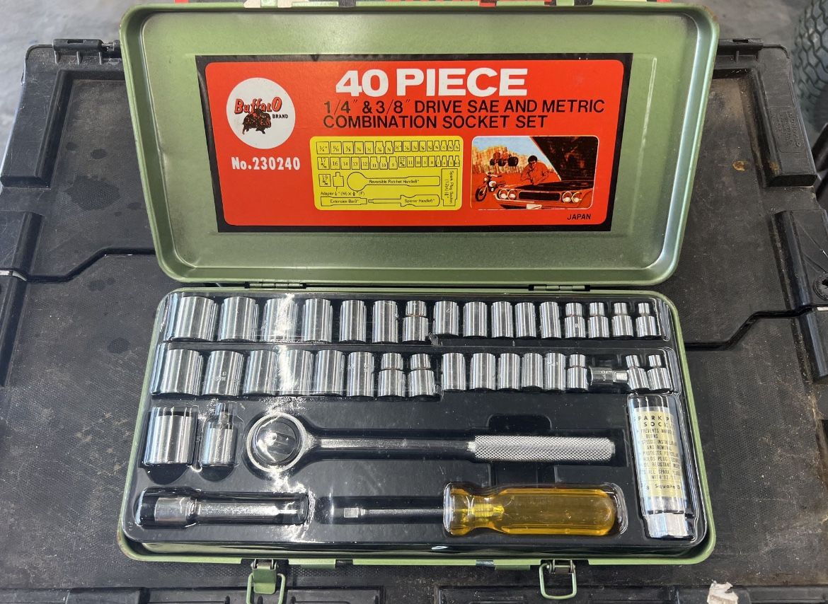 Vintage Buffalo Brand 40 Piece Sae & Metric Socket Set #230240