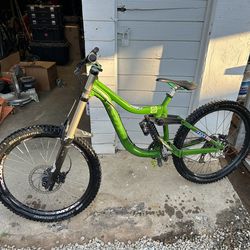 26” Wheel Kona Operator M Size MTB Downhill Bike (cash Or Trade)