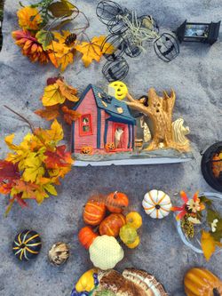 Halloween Haunted House Ceramic Figurine and decor lot