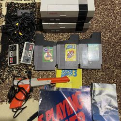 Nintendo Entertainment System NES - CONSOLES and games  - PARTS/REPAIR LOT of 2