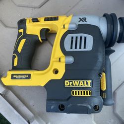 Dewalt 20V MAX XR CORDLESS BRUSHLESS https://offerup.co/faYXKzQFnY?$deeplink_path=/redirect/ SDS