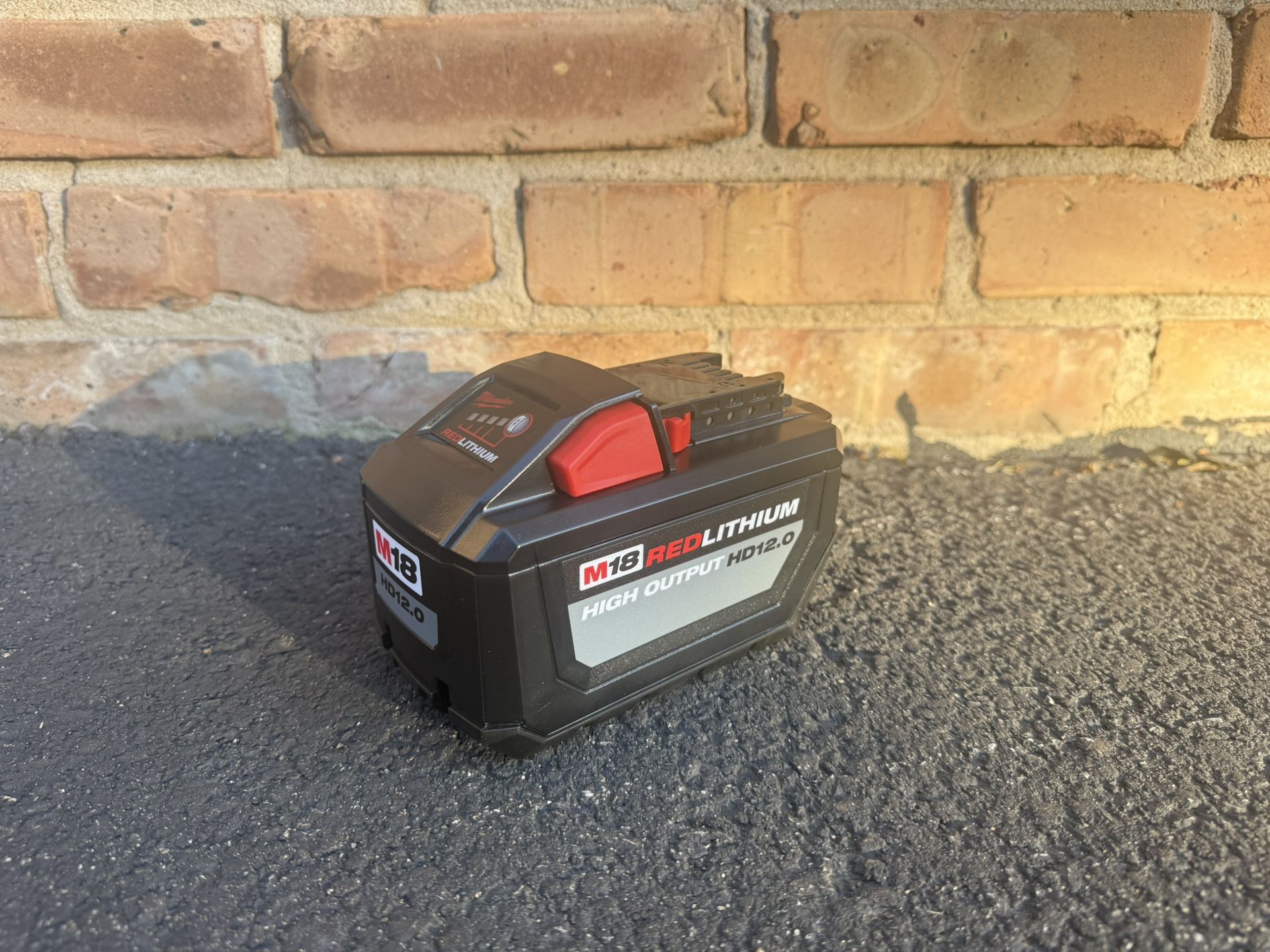 New Milwaukee M18 HD 12.0 Battery