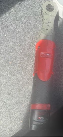 Milwaukee impact ratchet tool