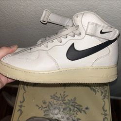 Black Light Bone Mid 07 Air Force Ones