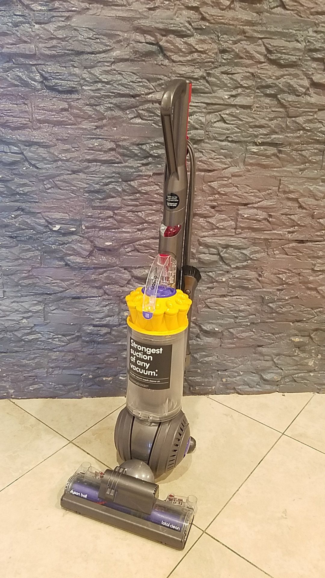 Vacuum cleaner Dyson