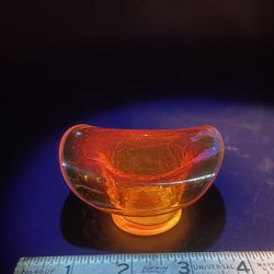 Vintage Yellow Crackle Glass Top Hat W/ Cadmium Glow