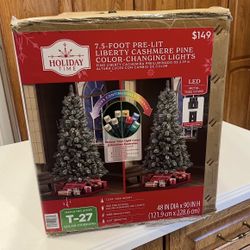 New 7.5 Pre-Lit Liberty Cashmere Pine Christmas Tree