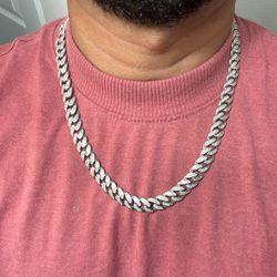 925 Sterling Silver Necklace With Diamonds