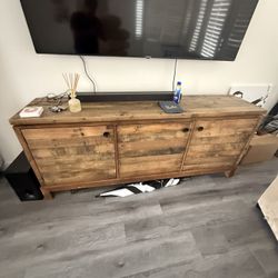 TV Stand / console 