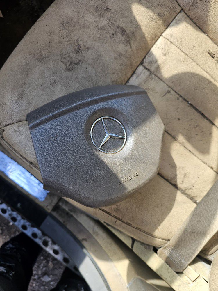 Mercedes-Benz Gl 350 For Parts