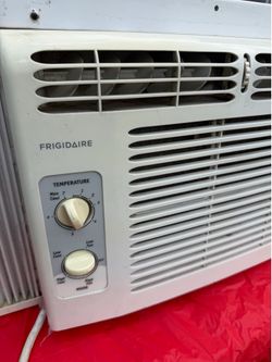 Used a/c unit good working condition $35