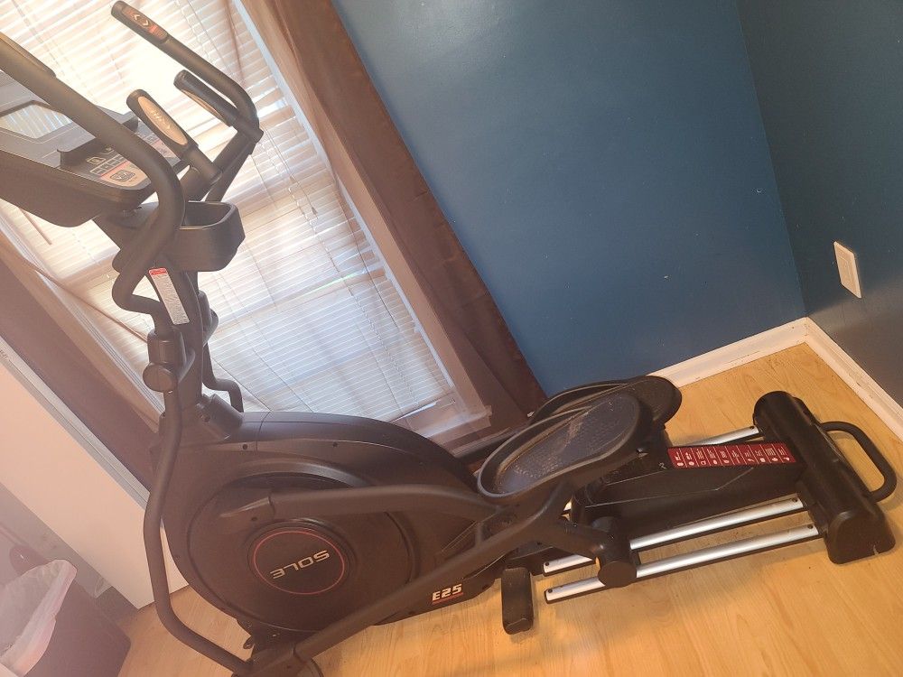 Sole Eliptical Machine