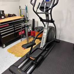 NordicTrack Elite 10.7 elliptical 