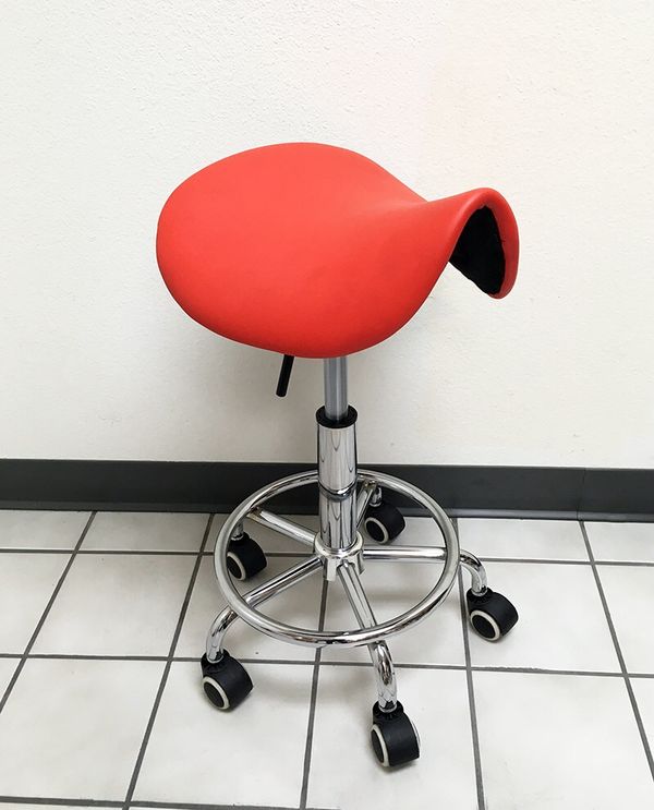 20 Open Box Used Salon Stool Red Saddle Hydraulic Rolling Wheel 20 Open Box Used Salon Stool Red Saddle Hydraulic Rolling Wheel Chair Padded Seat Furniture In Downey Ca Offerup