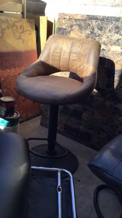 Bar stool