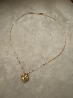 Gold Alhambra Necklace Vca