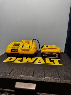 🔋🟡 COMBO DEWALT 20V ORIGINAL – NUEVO 🟡🔋  💥 100% ORIGINAL (NO FAKE) 💥 TOTALMENTE NUEVO, SIN USO 💥 Incluye: ✔️ Cargador rápido DEWALT (8 AMP Fast