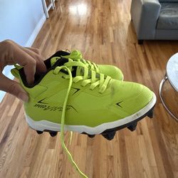 DSG Speed Viper baseball cleats