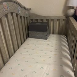 BABY CRIB
