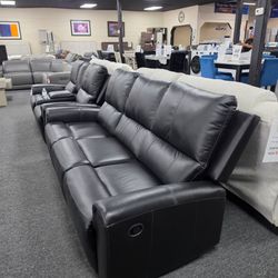 Black ⚫️ leather ⚫️ Sofa or Love seat 🚚WE DELIVER🚚