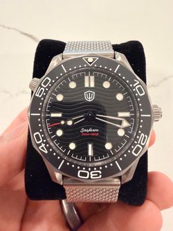 Watchdives WD007Q V2 Titanium Mesh Diver, VH31 Sweep Seconds, Black Dial, 200m