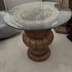 Table W/ Glass Top
