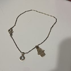 Cute gold anklet Letter: R