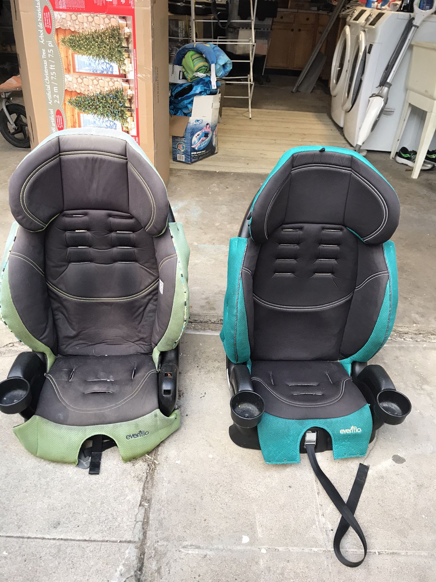 2 FREE BOOSTER SEATS