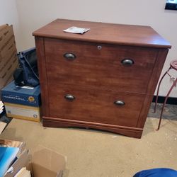 Wooden File Cabinet With 2 Drawer