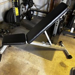 Weight Bench
