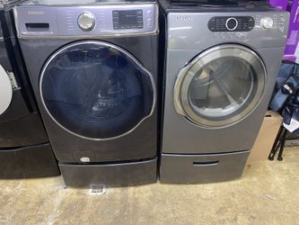 Samsung washer 30 inch wide and gas dryer good condition we delivery