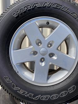 Jeep wheels and tires