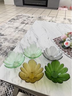5 Glass Bowls different colors