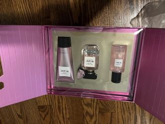 New Victoria’s Secret 3 piece perfume giftset Tease