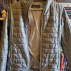 Patagonia Women's Grey Jacket