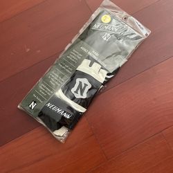 Neumann Adult Batting Glove Non-Tackified ABEY-L