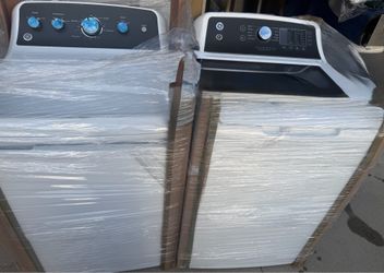GE Washer & Gas Dryer Set