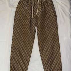 Gucci sweatpants 