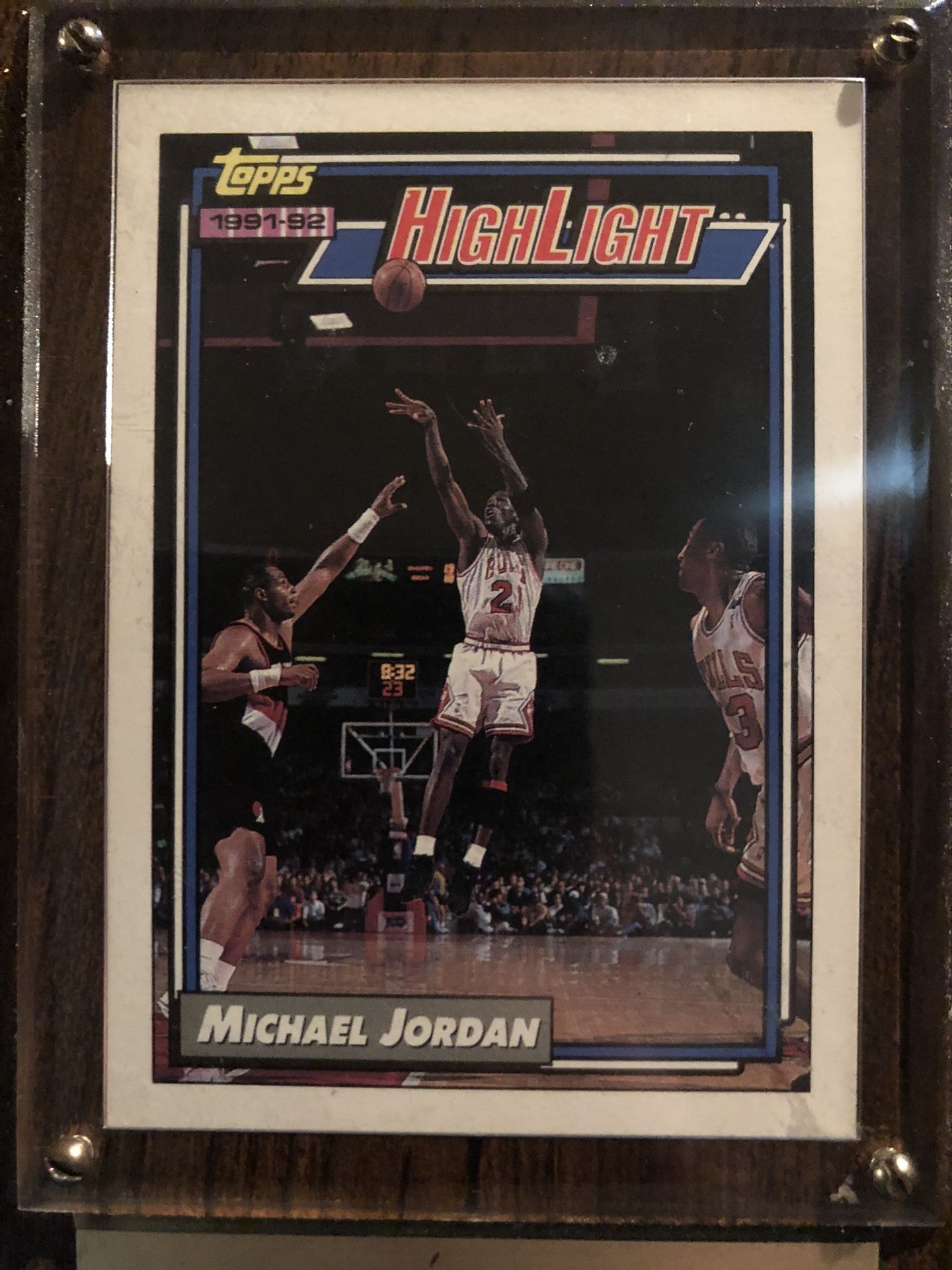 10/10 Topps ‘91/‘92 Michael Jordan Card In Plaque